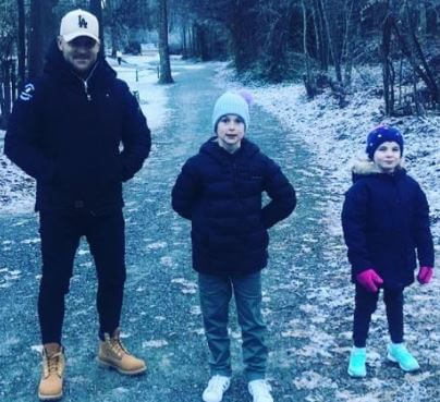Ellissa McCullum husband Brendon McCullum and children.